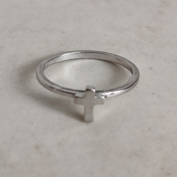 Sterling Silver Cross Ring - Picture 12 of 16